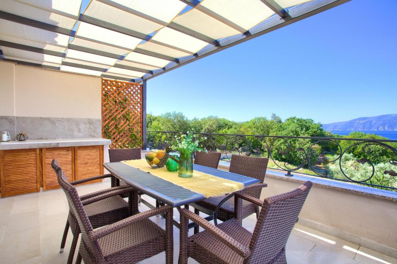Luxury Apartments Villa Stina Pinezici  Exterior photo