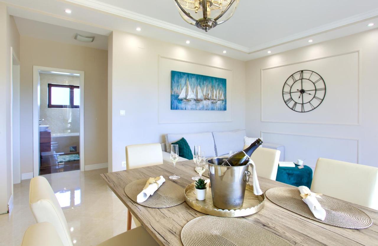 Luxury Apartments Villa Stina Pinezici  Exterior photo